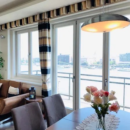 High-end In The Danube Riverside Apartment *