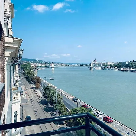 Apartment High-end In The Danube Riverside Budapest